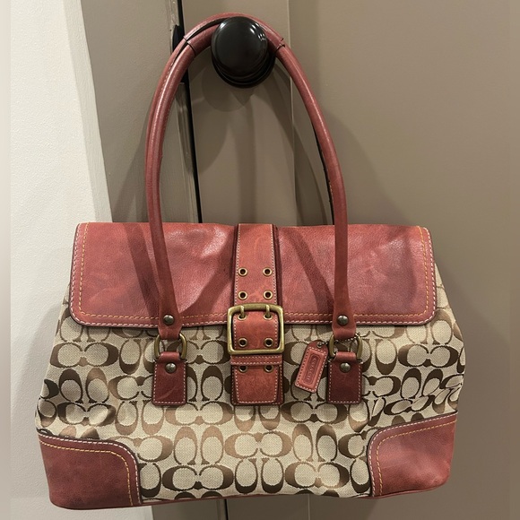 Coach bag vintage with dustbag amazing condition